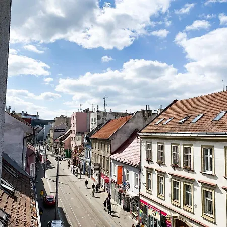 Gorgeous Center In With Free Parking Apartman