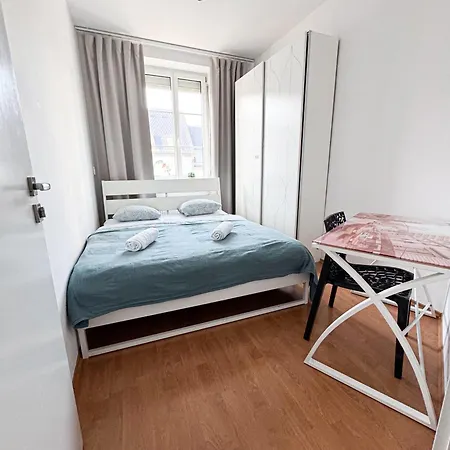 Gorgeous Center In With Free Parking Apartman